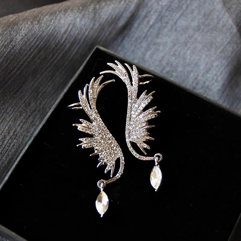 Paire de Boucles d’oreille aile en strass – Argent