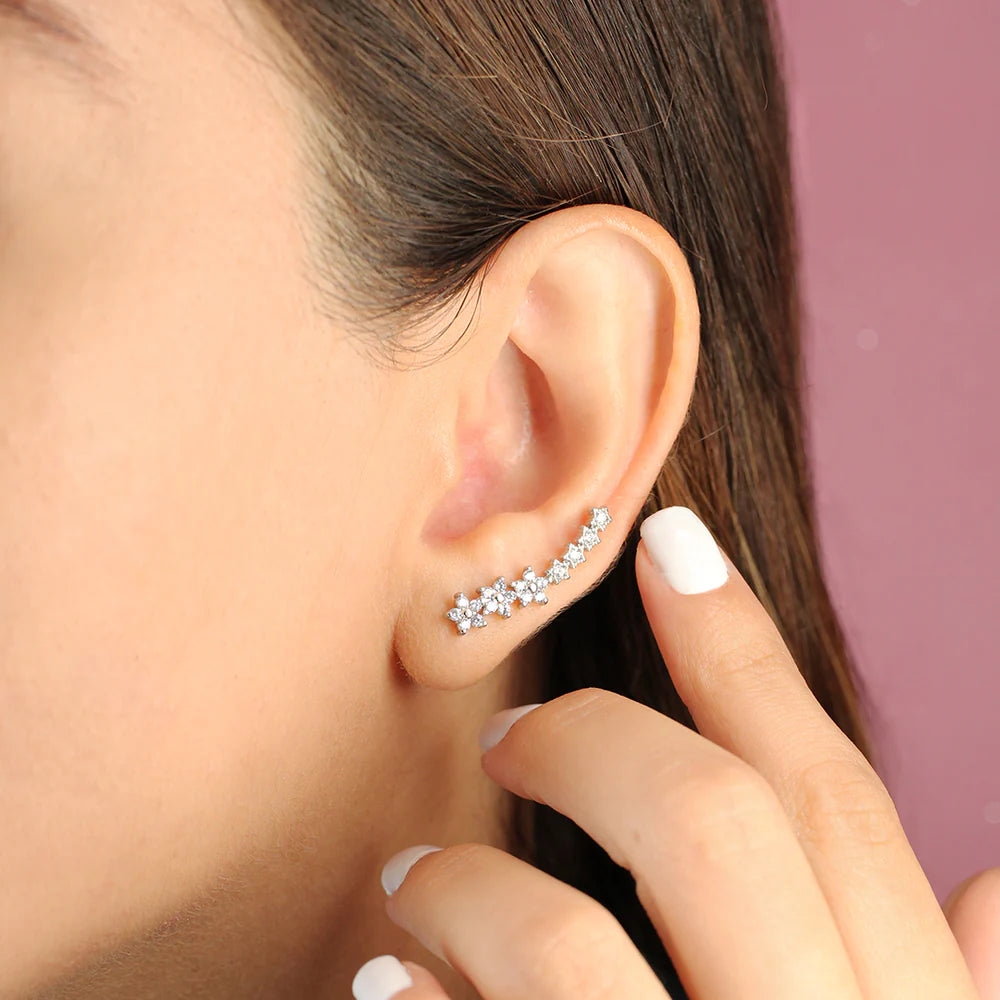 Boucles d’Oreilles Florales Femme – Style Moderne et Raffiné
